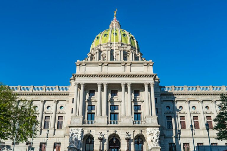 View of the PA state capitol on a sunny day